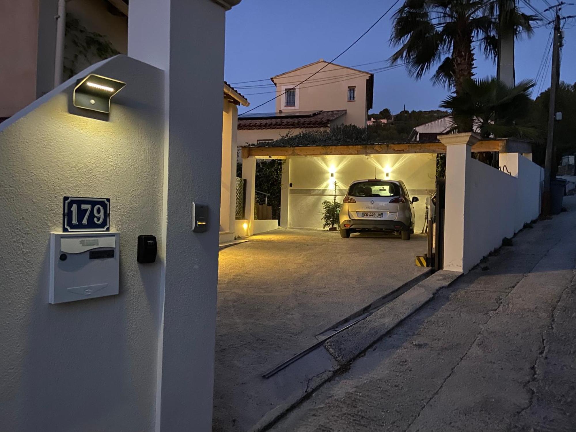 Sublime Logement Avec Vue Mer Et Jacuzzi La Ciotat Zewnętrze zdjęcie