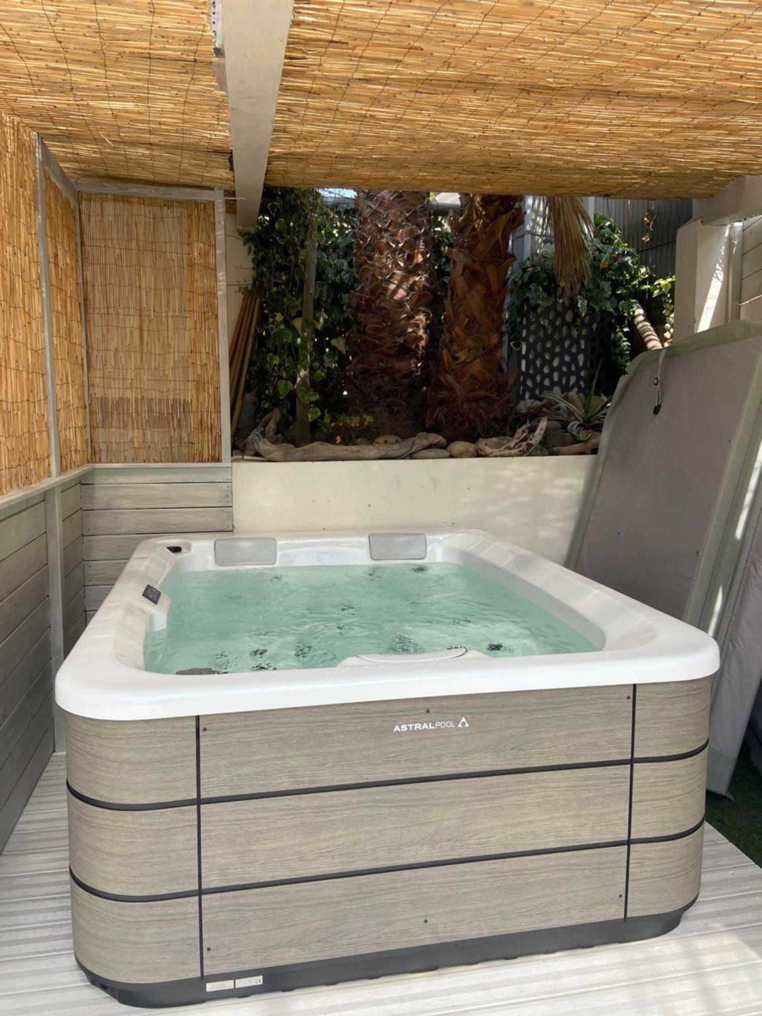 Sublime Logement Avec Vue Mer Et Jacuzzi La Ciotat Zewnętrze zdjęcie